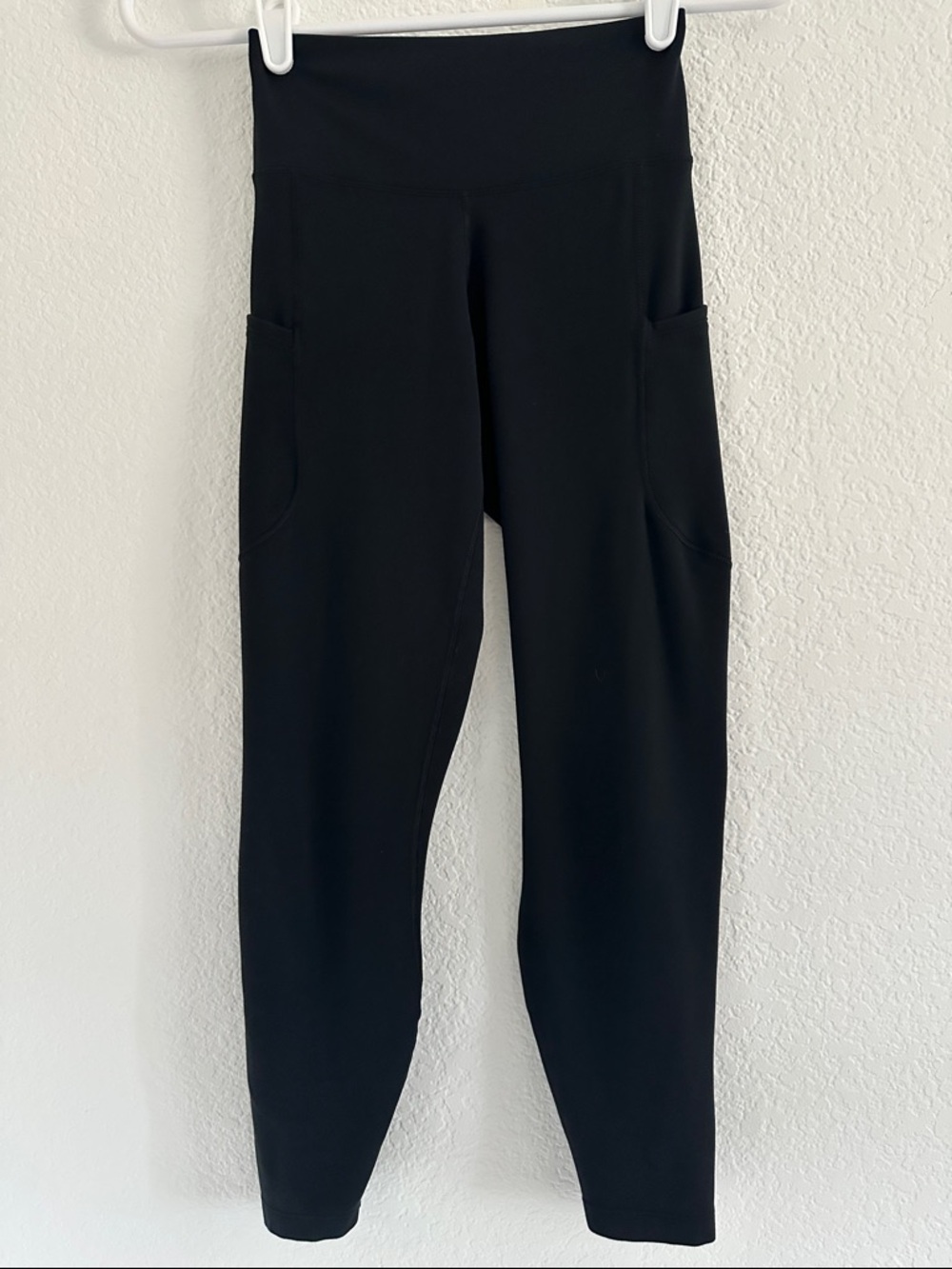Nike Black Girls' Leggings with Side Pockets - Size XS - See measurements!